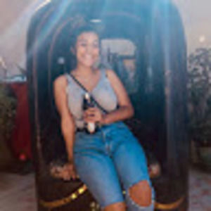 Meet your Posher, Ariana